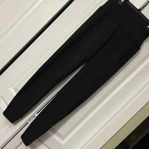Ladies jogger-style pant